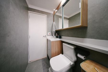 Apartamento à venda com 49m², 2 quartos e 1 vaga Apartamento à venda com 49m², 2 quartos e 1 vagaBanheiro