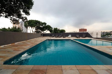 Apartamento à venda com 49m², 2 quartos e 1 vaga Apartamento à venda com 49m², 2 quartos e 1 vagaÁrea comum - Piscina