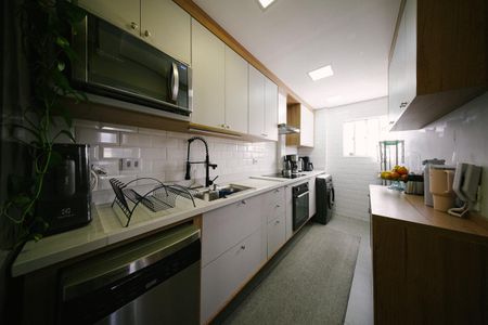 Apartamento à venda com 49m², 2 quartos e 1 vaga Apartamento à venda com 49m², 2 quartos e 1 vagaCozinha e Área de Serviço
