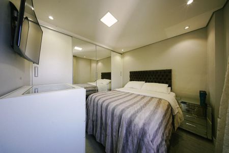 Quarto 1 de apartamento à venda com 2 quartos, 49m² em Vila Marieta, São Paulo