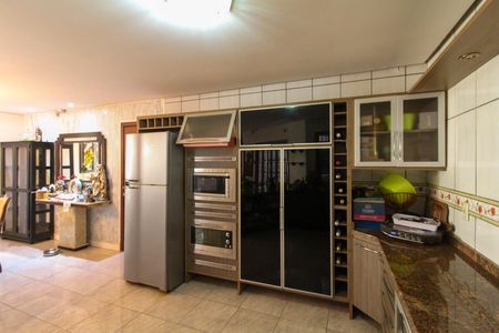 Casa à venda com 300m², 2 quartos e 3 vagasSala/Cozinha