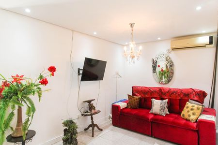 Casa à venda com 300m², 2 quartos e 3 vagasSala/Cozinha