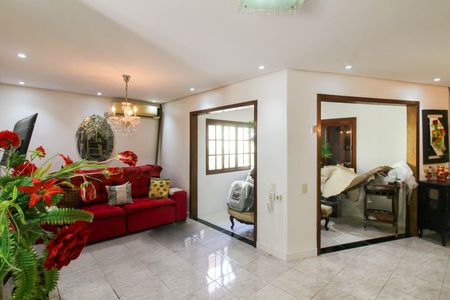 Casa à venda com 300m², 2 quartos e 3 vagasSala/Cozinha