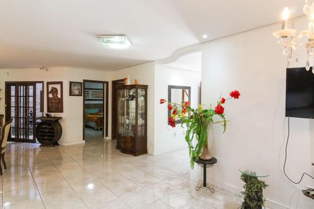 Casa à venda com 300m², 2 quartos e 3 vagasSala/Cozinha