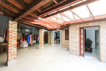Casa à venda com 300m², 2 quartos e 3 vagasÁrea externa