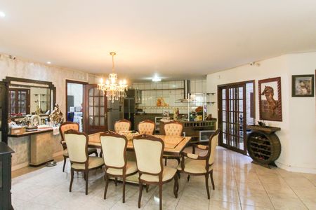 Sala/Cozinha de casa à venda com 2 quartos, 300m² em Igara, Canoas