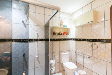 Casa à venda com 300m², 2 quartos e 3 vagasBanheiro 1