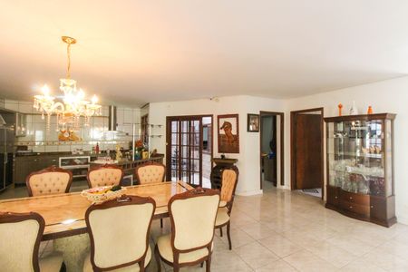 Sala/Cozinha de casa à venda com 2 quartos, 300m² em Igara, Canoas