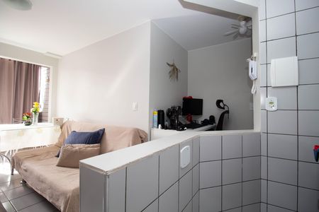 Apartamento à venda com 50m², 1 quarto e sem vagaCozinha e Área de Serviço