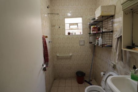 Casa à venda com 186m², 4 quartos e 2 vagasBanheiro 3