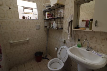 Casa à venda com 186m², 4 quartos e 2 vagasBanheiro 3