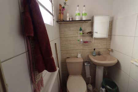 Casa à venda com 186m², 4 quartos e 2 vagasBanheiro da Suíte 