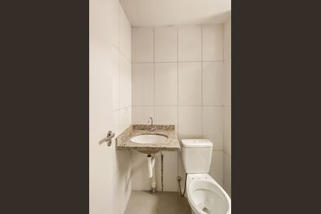 Banheiro  de apartamento para alugar com 1 quarto, 25m² em Vila Sao Geraldo, São Paulo
