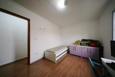 Casa à venda com 100m², 3 quartos e 2 vagasSuíte 2