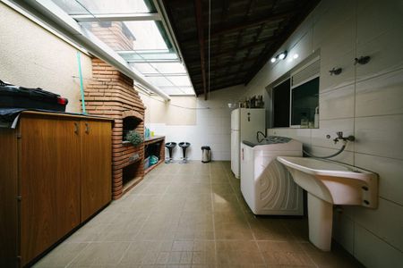 Casa à venda com 100m², 3 quartos e 2 vagasÁrea de Serviço