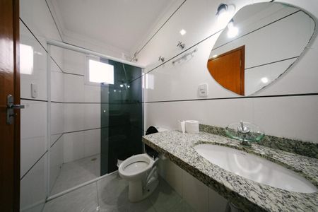 Casa à venda com 100m², 3 quartos e 2 vagasBanheiro da Suíte 2
