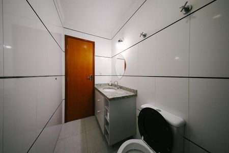 Casa à venda com 100m², 3 quartos e 2 vagasBanheiro da Suíte 3