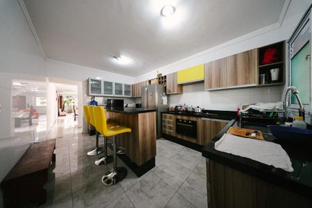 Casa à venda com 100m², 3 quartos e 2 vagasCozinha