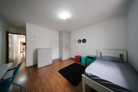 Casa à venda com 100m², 3 quartos e 2 vagasSuíte 3
