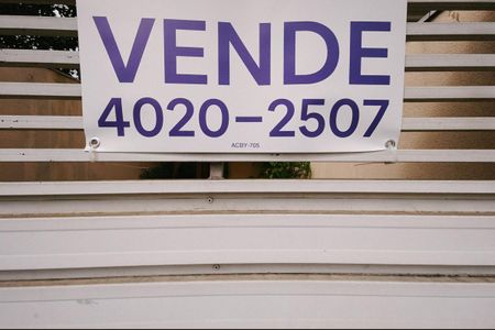 Casa à venda com 100m², 3 quartos e 2 vagasPlaquinha