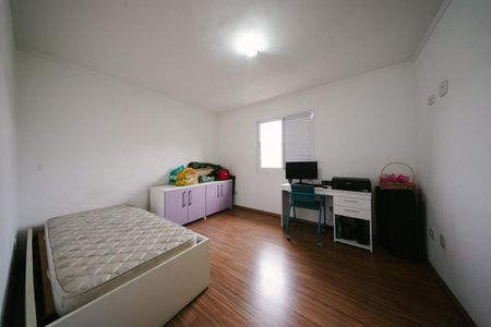 Casa à venda com 100m², 3 quartos e 2 vagasSuíte 2