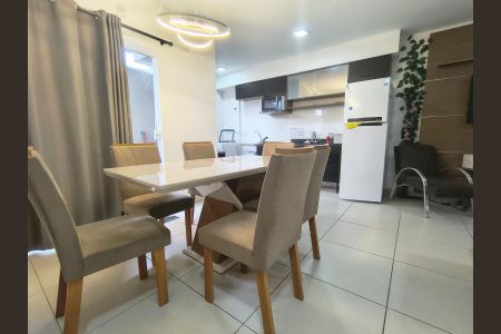 Apartamento para alugar com 75m², 2 quartos e 1 vagaSala