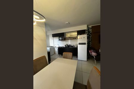 Cozinha de apartamento para alugar com 2 quartos, 75m² em Portal do Vale, Uberlândia