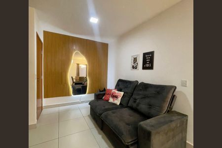 Sala de apartamento para alugar com 2 quartos, 75m² em Portal do Vale, Uberlândia