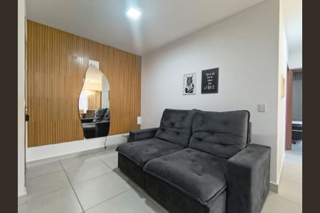Apartamento para alugar com 75m², 2 quartos e 1 vagaSala