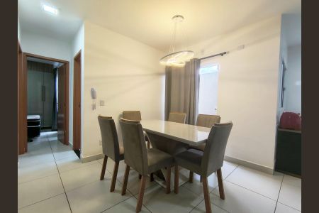 Apartamento para alugar com 75m², 2 quartos e 1 vagaSala