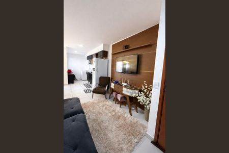 Sala de apartamento para alugar com 2 quartos, 75m² em Portal do Vale, Uberlândia