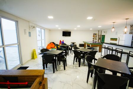 Apartamento para alugar com 94m², 2 quartos e 1 vaga Apartamento para alugar com 94m², 2 quartos e 1 vagaÁrea comum - Salão de festas