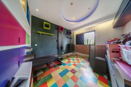 Apartamento à venda com 226m², 4 quartos e 4 vagas
