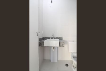Apartamento para alugar com 59m², 2 quartos e 1 vaga Apartamento para alugar com 59m², 2 quartos e 1 vagaBanheiro