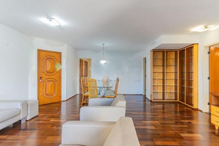 Apartamento à venda com 2 quartos, 131m² em Brooklin, São Paulo