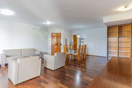 Apartamento à venda com 131m², 2 quartos e 2 vagas