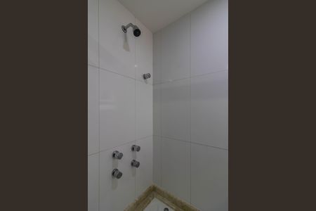 Apartamento para alugar com 165m², 3 quartos e 4 vagas Apartamento para alugar com 165m², 3 quartos e 4 vagasSuíte 1