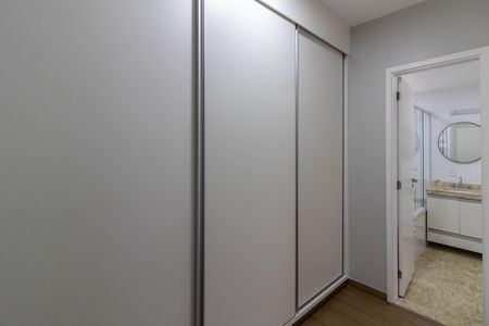 Apartamento para alugar com 165m², 3 quartos e 4 vagas Apartamento para alugar com 165m², 3 quartos e 4 vagasSuíte 1