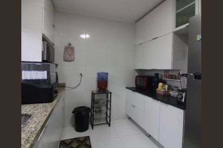 Casa à venda com 135m², 3 quartos e 3 vagas