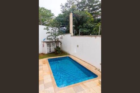Casa à venda com 135m², 3 quartos e 3 vagas