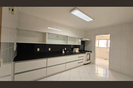 Apartamento à venda com 167m², 3 quartos e 2 vagas