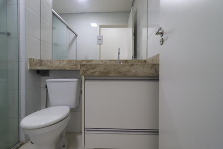 Apartamento para alugar com 45m², 2 quartos e 2 vagas Apartamento para alugar com 45m², 2 quartos e 2 vagasBanheiro