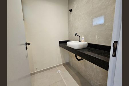 Casa à venda com 3 quartos, 131m² em Alphaville, Santana de Parnaíba