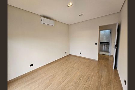 Casa à venda com 3 quartos, 131m² em Alphaville, Santana de Parnaíba