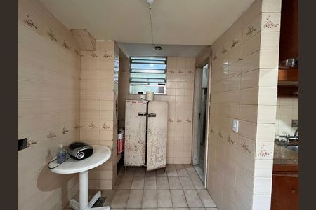 Apartamento para alugar com 138m², 3 quartos e sem vaga Apartamento para alugar com 138m², 3 quartos e sem vagaÁrea de Serviço
