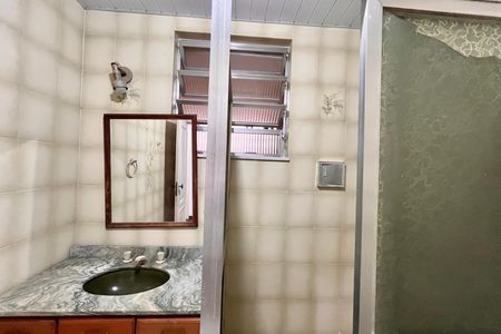 Apartamento para alugar com 138m², 3 quartos e sem vaga Apartamento para alugar com 138m², 3 quartos e sem vagaBanheiro social
