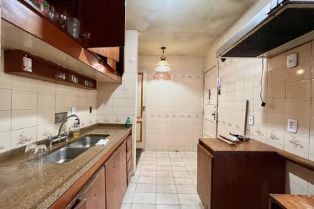 Apartamento para alugar com 138m², 3 quartos e sem vaga Apartamento para alugar com 138m², 3 quartos e sem vagaCozinha
