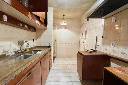 Apartamento para alugar com 138m², 3 quartos e sem vaga Apartamento para alugar com 138m², 3 quartos e sem vagaCozinha