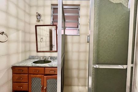 Apartamento para alugar com 138m², 3 quartos e sem vaga Apartamento para alugar com 138m², 3 quartos e sem vagaBanheiro social