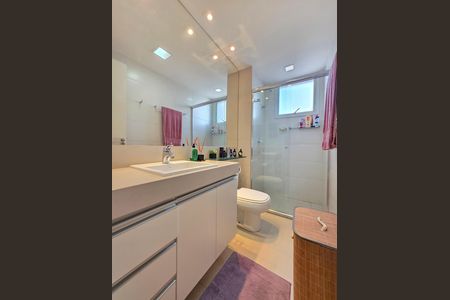 Apartamento à venda com 102m², 3 quartos e 2 vagas Apartamento à venda com 102m², 3 quartos e 2 vagasBanheiro Social